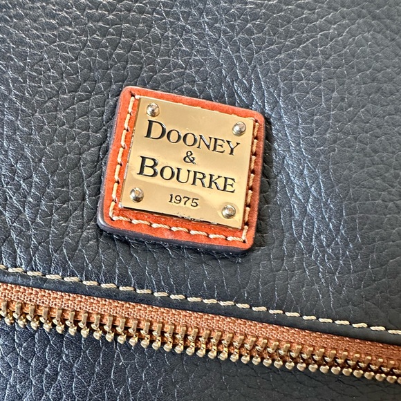 Dooney & Bourke Crossbody - Picture 2 of 11